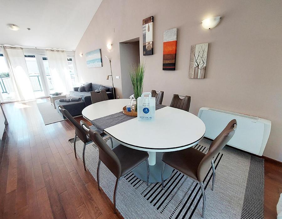 Queen Beach Apartments Nin Zewnętrze zdjęcie