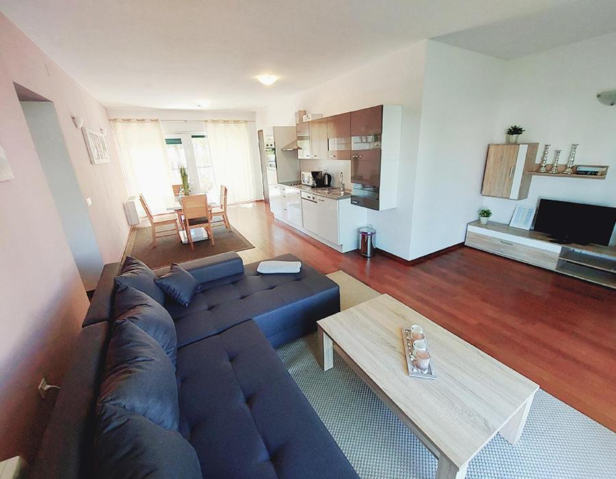 Queen Beach Apartments Nin Zewnętrze zdjęcie