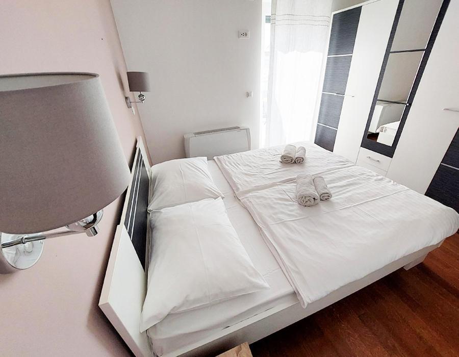 Queen Beach Apartments Nin Zewnętrze zdjęcie
