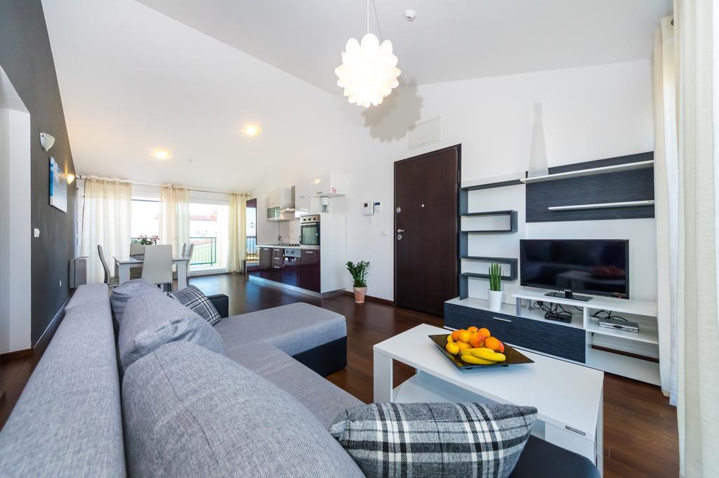 Queen Beach Apartments Nin Zewnętrze zdjęcie