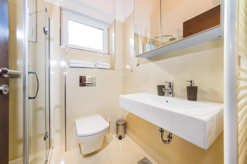 Queen Beach Apartments Nin Zewnętrze zdjęcie
