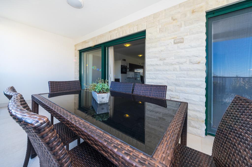 Queen Beach Apartments Nin Zewnętrze zdjęcie